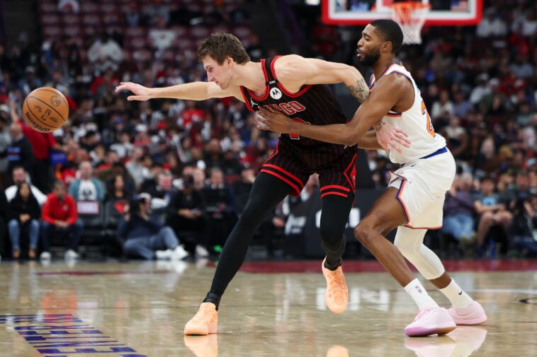 mikal-bridges-gets-benched-as-reserves-come-up-big-in-knicks’-comeback-win