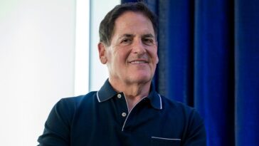mark-cuban-tips-his-cap-to-wwe-stars-after-two-appearances-in-company:-‘those-guys-deserve-so-much-respect’