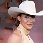 ‘lioness’-star-jill-wagner-raises-daughters-in-tennessee-town-of-800,-where-horses-and-buggies-still-roam